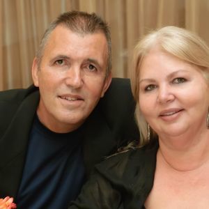 Meet your Posher, Nelsi